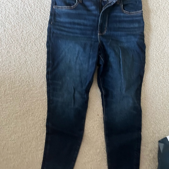 NWT AEO Classic Blue Women's Jeans - Picture 1 of 3